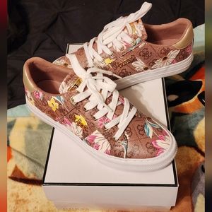 Guess shoes floral print
